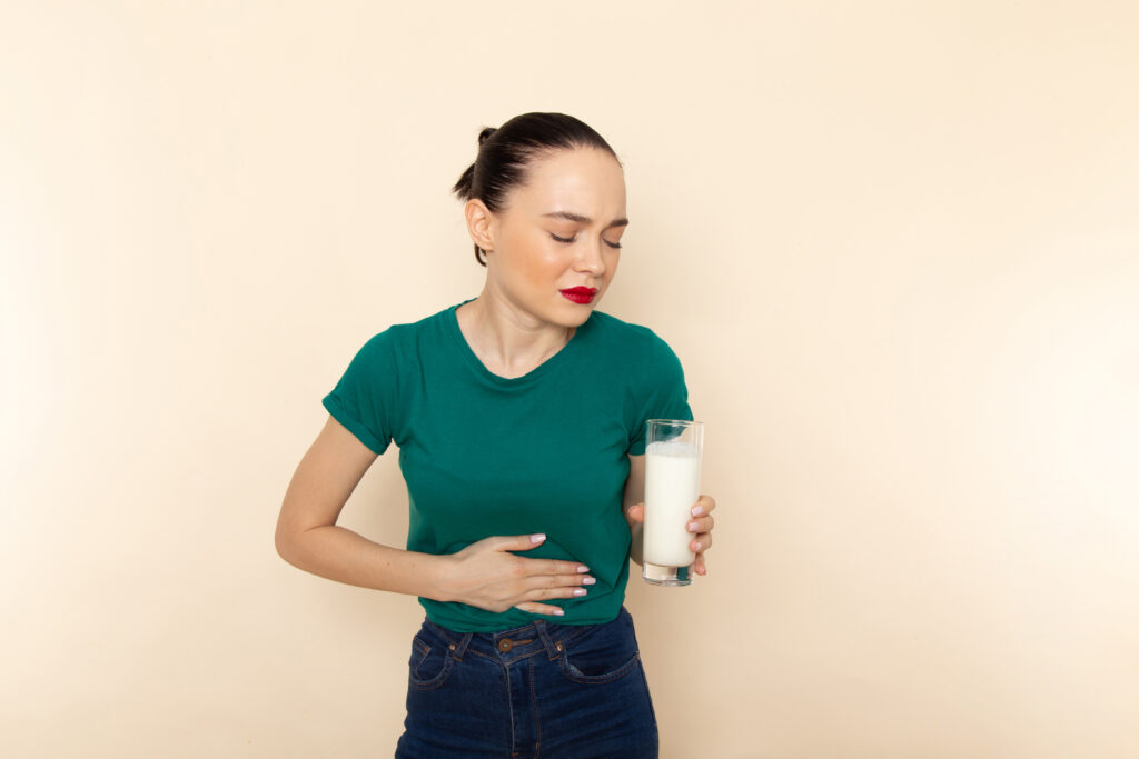 <a href="https://www.freepik.com/free-photo/front-view-young-female-dark-green-shirt-blue-jeans-holding-milk-having-stomachache-beige_9547337.htm#fromView=search&page=1&position=37&uuid=6a1879f2-d84b-4d39-907b-cedede73354d">Image by KamranAydinov on Freepik</a>