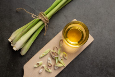 A picture of lemongrass with honey