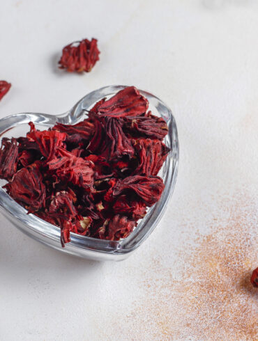 hibiscus for shiny hair