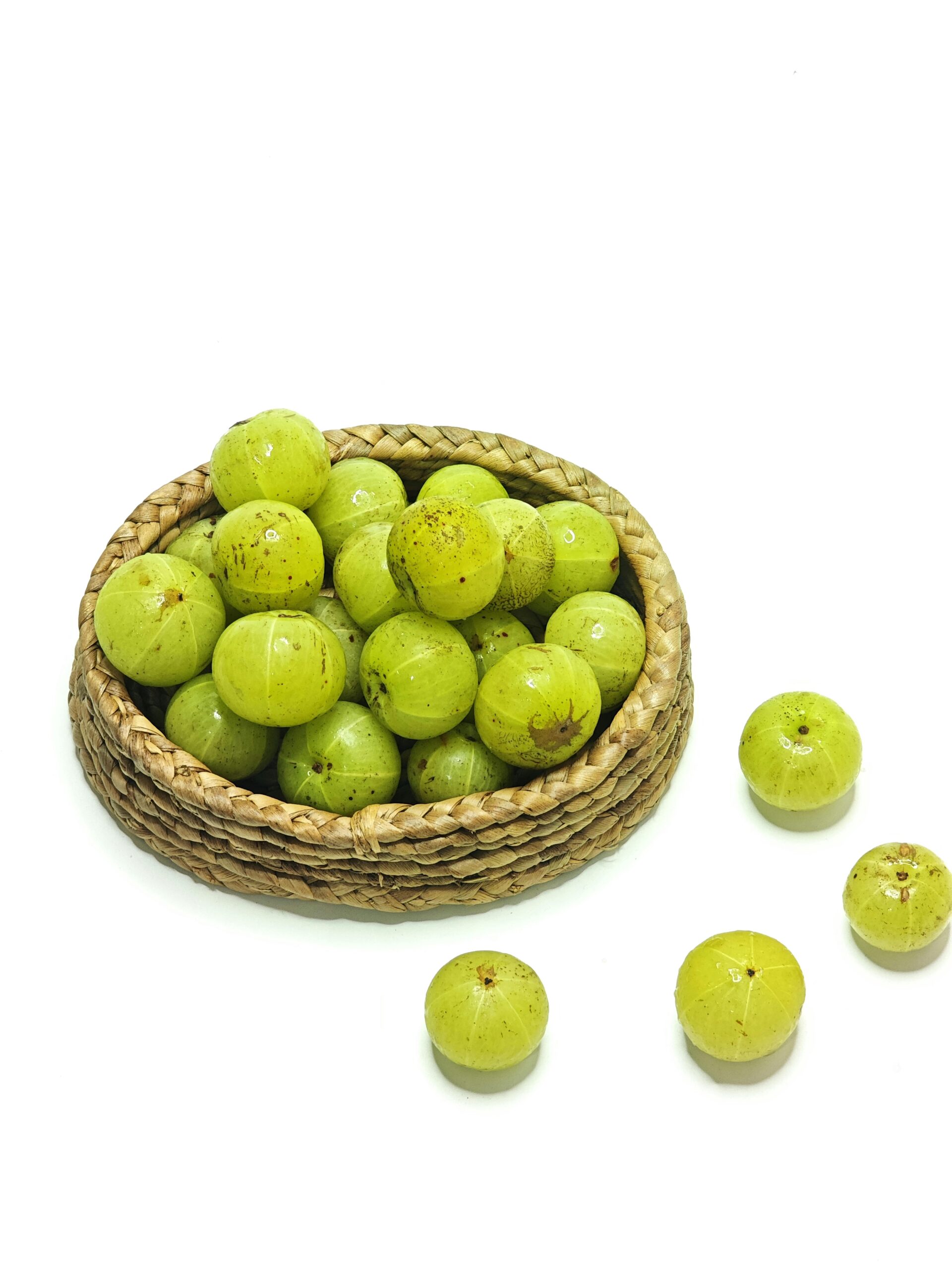 bowl of aamla for natural wellness